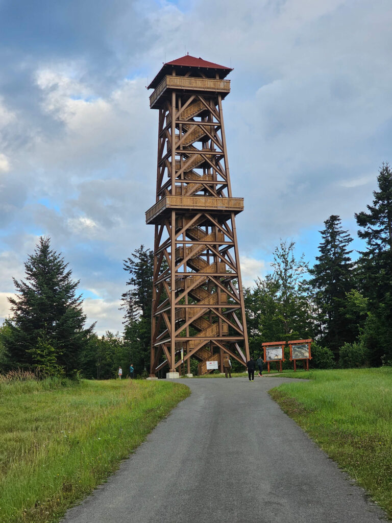 Wieża widokowa pod Holicą